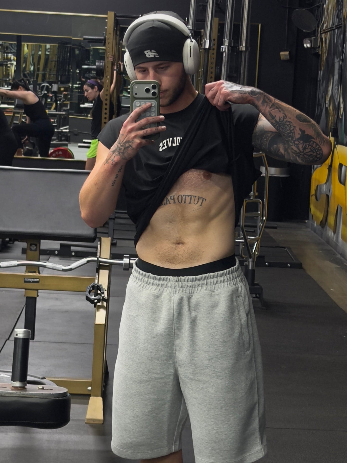 ⚡ THE MOVEMENT A 4-Week Progressive Training System for Lean Muscle, Mobility & Endurance.